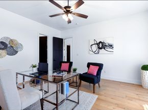 2027  Noe Boulevard , Heath Texas 75126