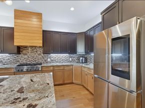 2027  Noe Boulevard , Heath Texas 75126