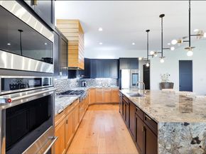 2027  Noe Boulevard , Heath Texas 75126