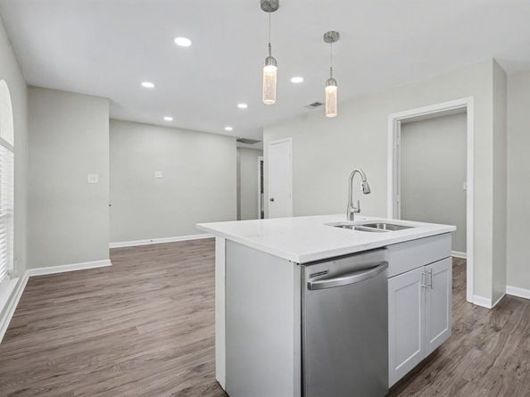 2901  Mill Trail , Carrollton Texas 75007