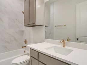 7286  Velvetleaf  , Benbrook Texas 76126