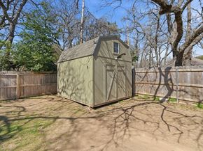 945  Lake Ridge Drive , Azle Texas 76020