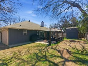 945  Lake Ridge Drive , Azle Texas 76020