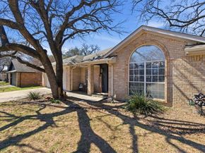 945  Lake Ridge Drive , Azle Texas 76020