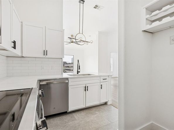 330  Las Colinas Boulevard E 434, Irving Texas 75039