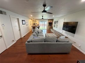 3232  Bellaire Drive W, Fort Worth Texas 76109