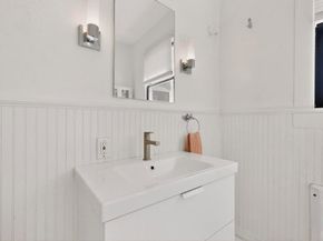 719  Dumont Street , Dallas Texas 75214