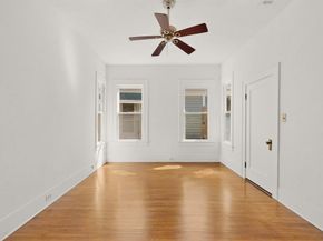 719  Dumont Street , Dallas Texas 75214