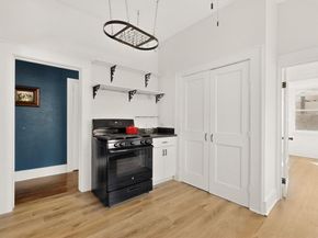 719  Dumont Street , Dallas Texas 75214