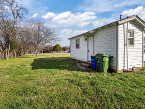 313  Hallvale Drive , White Settlement Texas 76108