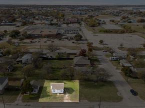 313  Hallvale Drive , White Settlement Texas 76108