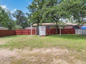 409 N Sylvania Avenue , Fort Worth Texas 76111