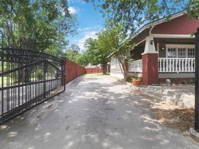 409 N Sylvania Avenue , Fort Worth Texas 76111