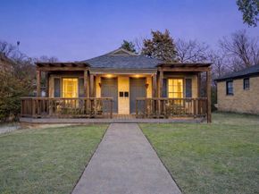 406 N Montreal Avenue , Dallas Texas 75208