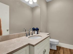 2606  Shelby Avenue  307, Dallas Texas 75219