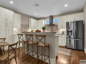 2606  Shelby Avenue  307, Dallas Texas 75219