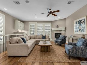 2606  Shelby Avenue  307, Dallas Texas 75219