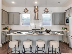 2513  El Camino Lane , Dallas Texas 75212