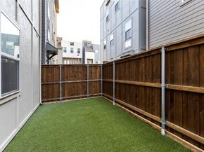 2513  El Camino Lane , Dallas Texas 75212