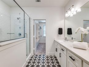 2513  El Camino Lane , Dallas Texas 75212