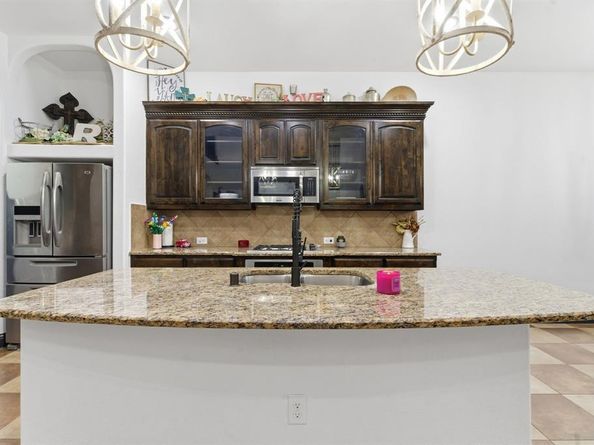 6876  Foghorn Lane , Grand Prairie Texas 75054