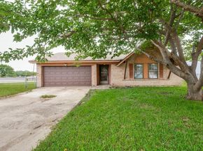 2654  Arlington Lane , Lancaster Texas 75134