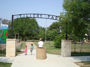 2013  Huntington Lane , Fort Worth Texas 76110