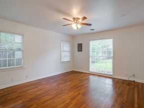 2013  Huntington Lane , Fort Worth Texas 76110