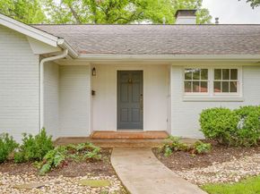 2013  Huntington Lane , Fort Worth Texas 76110