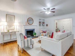 2013  Huntington Lane , Fort Worth Texas 76110