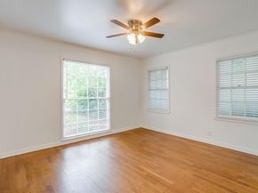 2013  Huntington Lane , Fort Worth Texas 76110