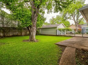2013  Huntington Lane , Fort Worth Texas 76110