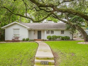 2013  Huntington Lane , Fort Worth Texas 76110