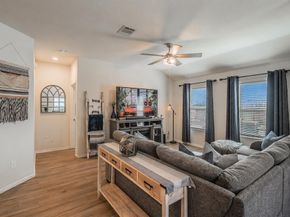 633  Buzzard Lake Trail , Fort Worth Texas 76120