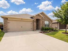 633  Buzzard Lake Trail , Fort Worth Texas 76120