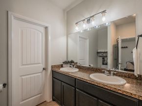 633  Buzzard Lake Trail , Fort Worth Texas 76120