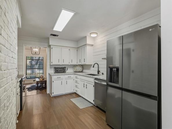 1662  Watson Road , Fort Worth Texas 76103