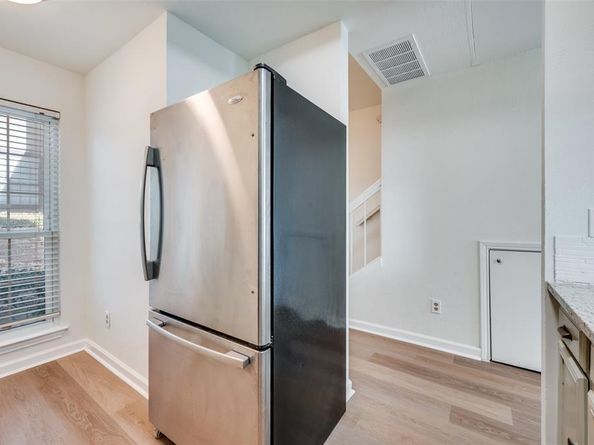 9910  Royal Lane  208, Dallas Texas 75231