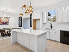 531 W Laureland Road , Dallas Texas 75232