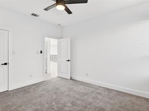 531 W Laureland Road , Dallas Texas 75232