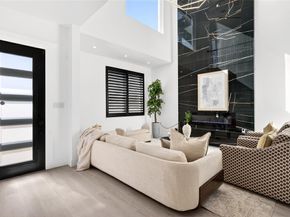 531 W Laureland Road , Dallas Texas 75232