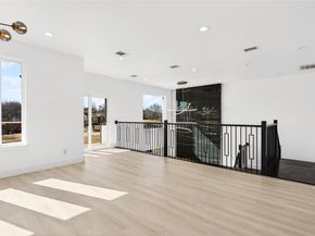 531 W Laureland Road , Dallas Texas 75232