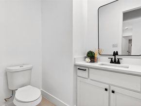 531 W Laureland Road , Dallas Texas 75232