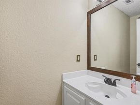 6713  Cambrian Way , Fort Worth Texas 76137