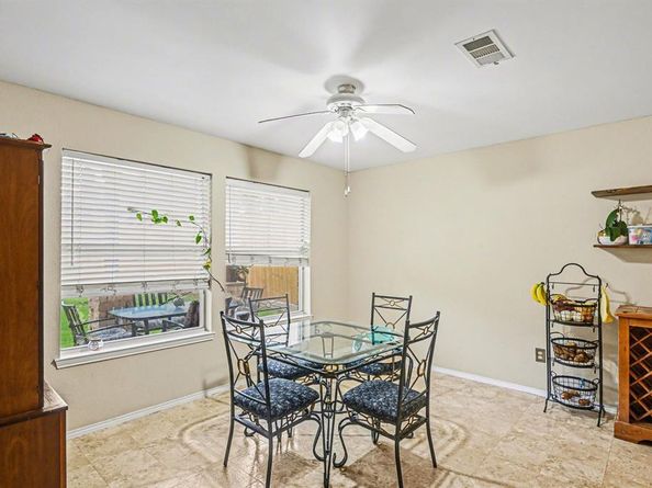 6713  Cambrian Way , Fort Worth Texas 76137