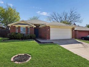 2117  Whispering Wind Street , Fort Worth Texas 76108