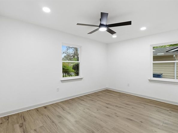 8442  Campanella Drive , Dallas Texas 75243