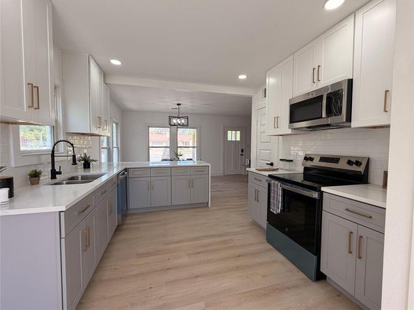 3020  Yucca Avenue , Fort Worth Texas 76111