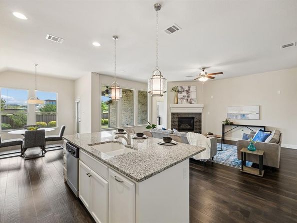 4424  Hazeltine Hills Drive , Celina Texas 75009