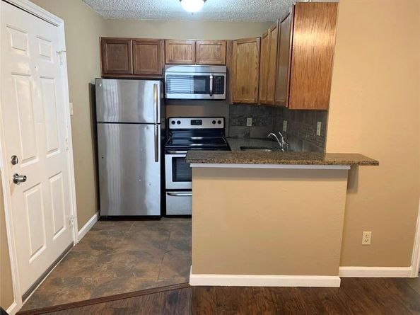 9803  Walnut Street  302, Dallas Texas 75243